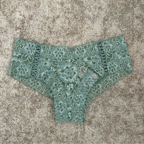 [NWT] Victoria’s Secret Lace-Up Lacie Cheeky Panty Seasalt Green Small - Picture 4 of 8